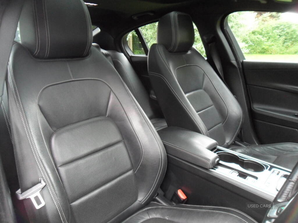 Jaguar XE 2.0D 180 R-sport Grey #6