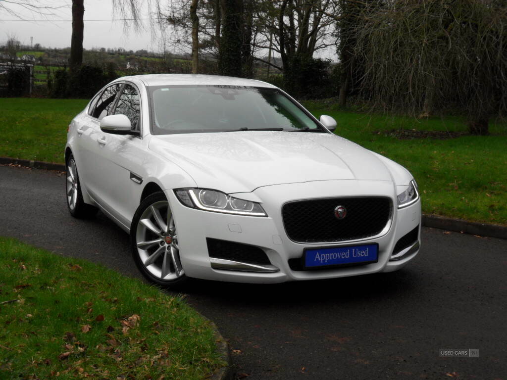Jaguar XF 2.0D 180 Prestige White #3