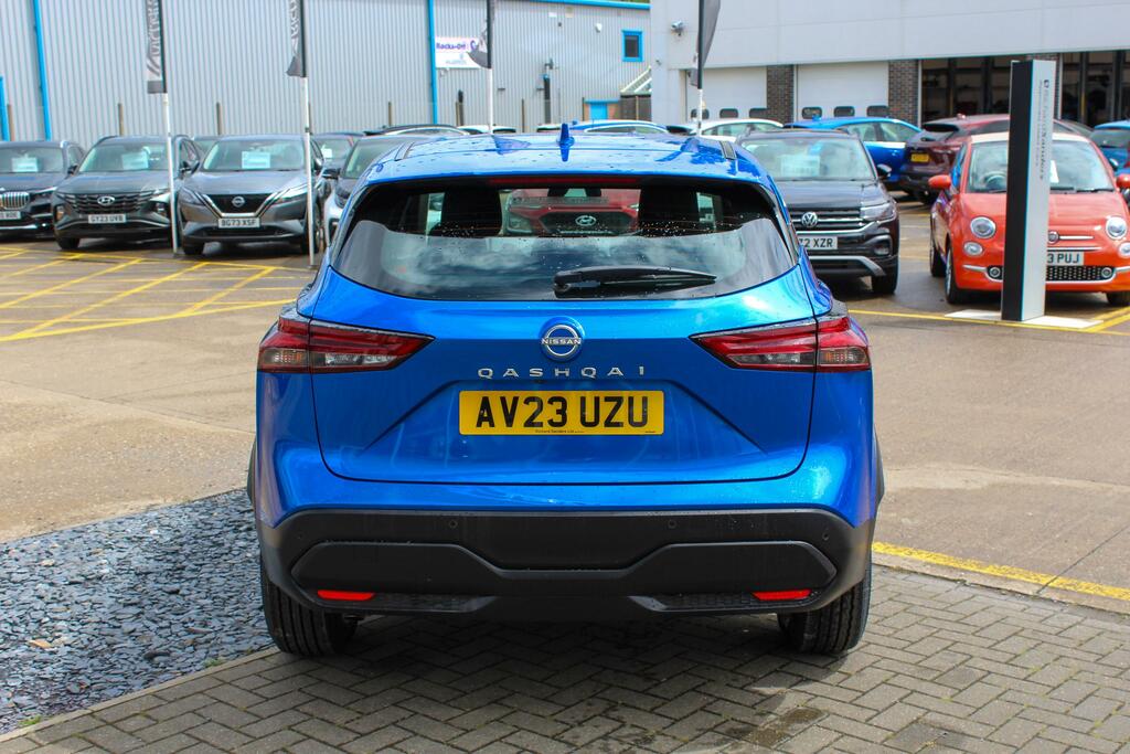 Nissan Qashqai 1.3 Dig-t Mhev Acenta Premium Suv Hybri AV23UZU Blue #6