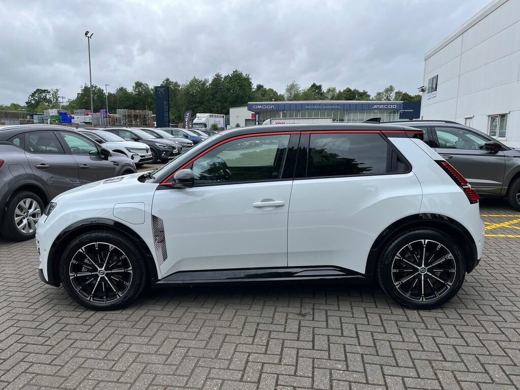 Renault 5 E-Tech E-tech Hatchback Iconic Five White #6