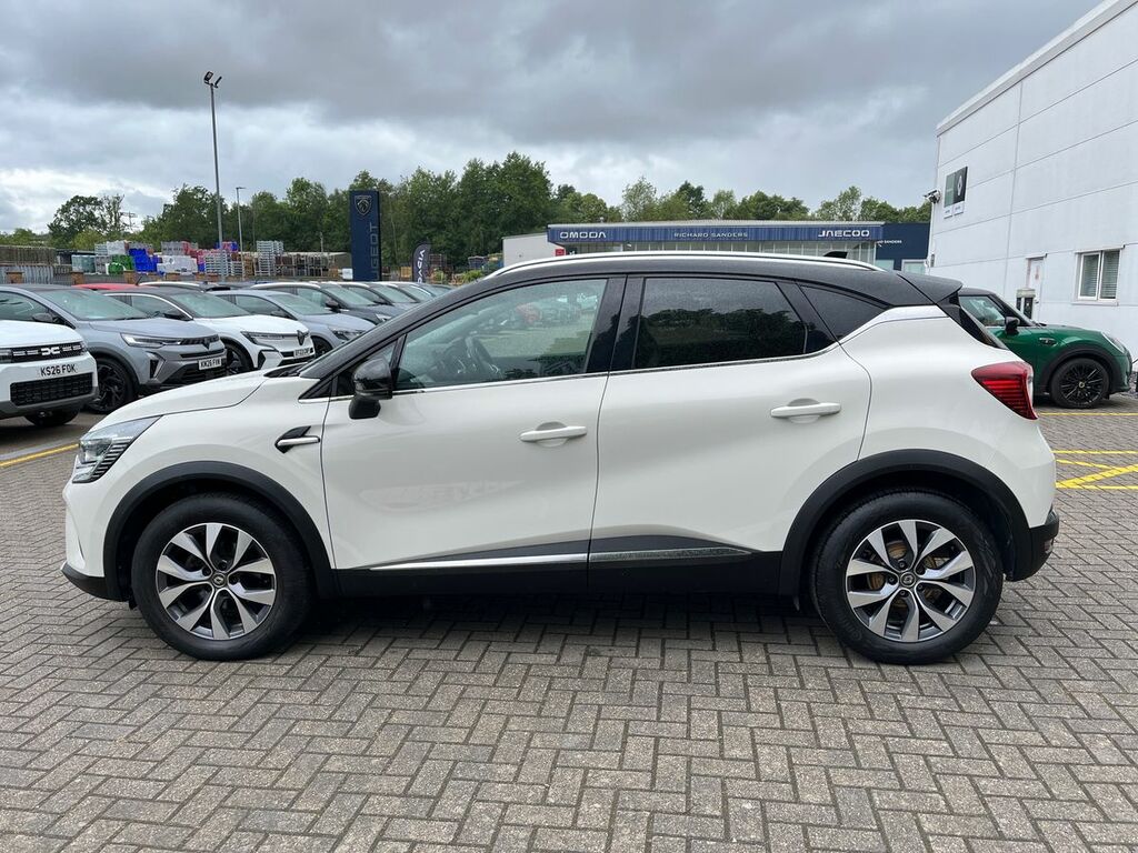 Renault Captur Hatchback S Edition White #6