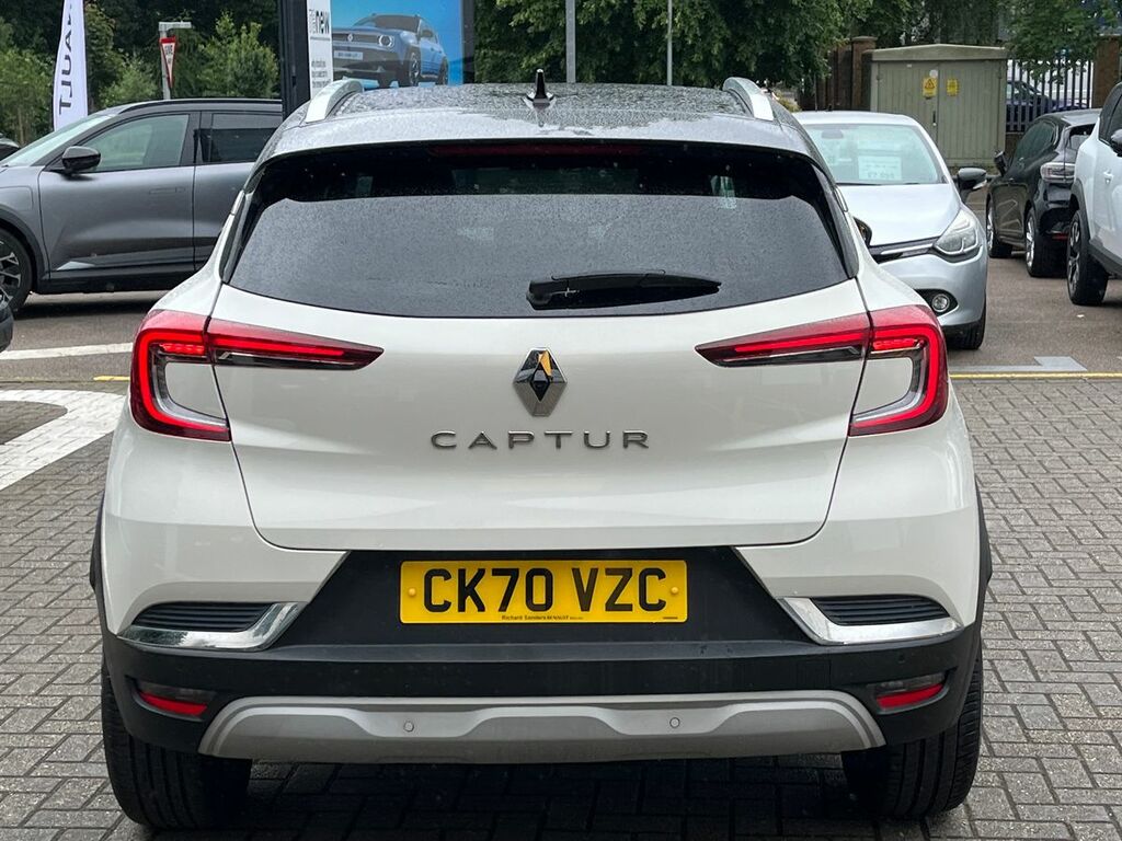 Renault Captur Hatchback S Edition White #4