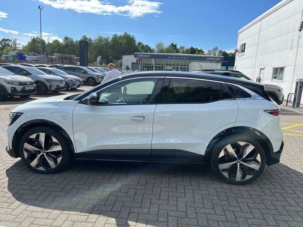 Renault Megane E-Tech Hatchback Techno White #6