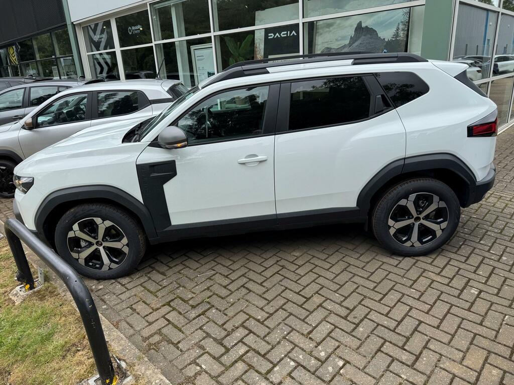 Dacia Duster Journey 155 White #6