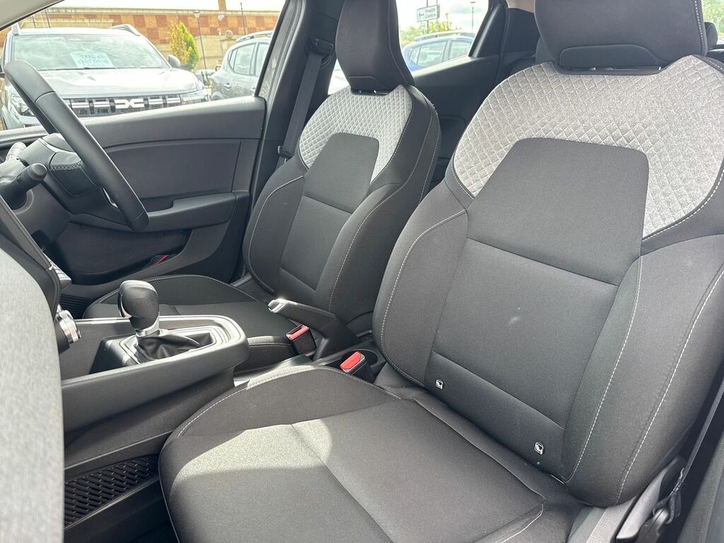 Renault Clio 1.6 E-tech Full Hybrid 145 Techno Black #16