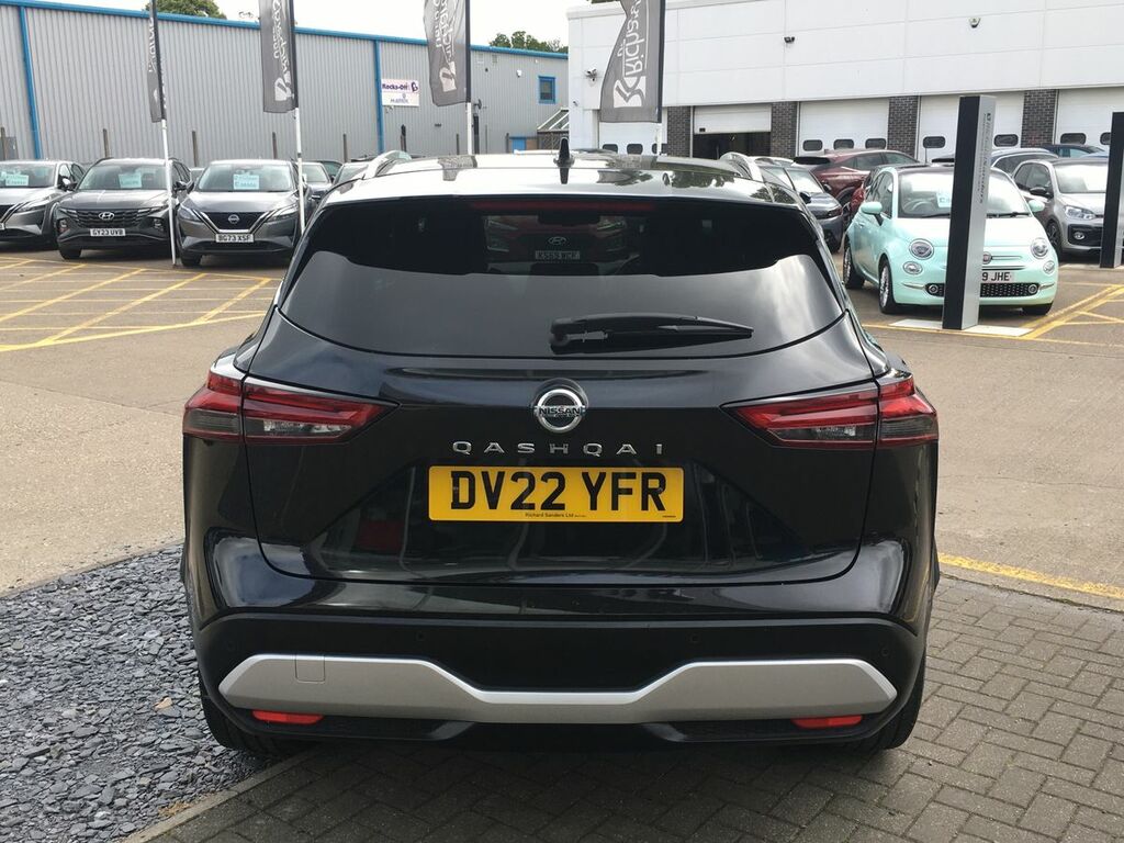 Nissan Qashqai 1.3 Dig-t Mhev Tekna Suv Hybrid Xtron DV22YFR Black #4