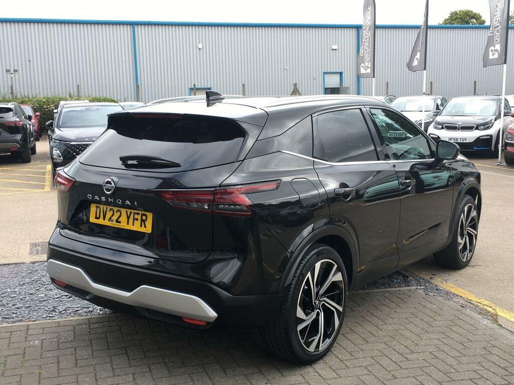 Nissan Qashqai 1.3 Dig-t Mhev Tekna Suv Hybrid Xtron DV22YFR Black #3