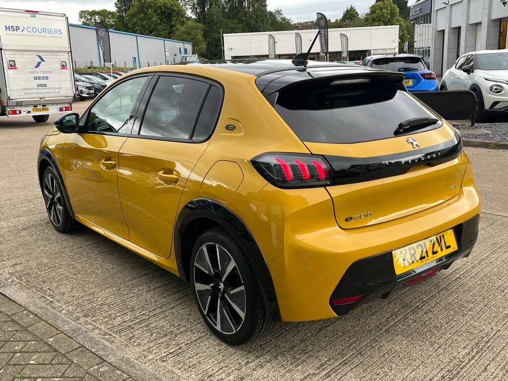 Peugeot e-208 50Kwh Gt Hatchback 136 Ps Yellow #5