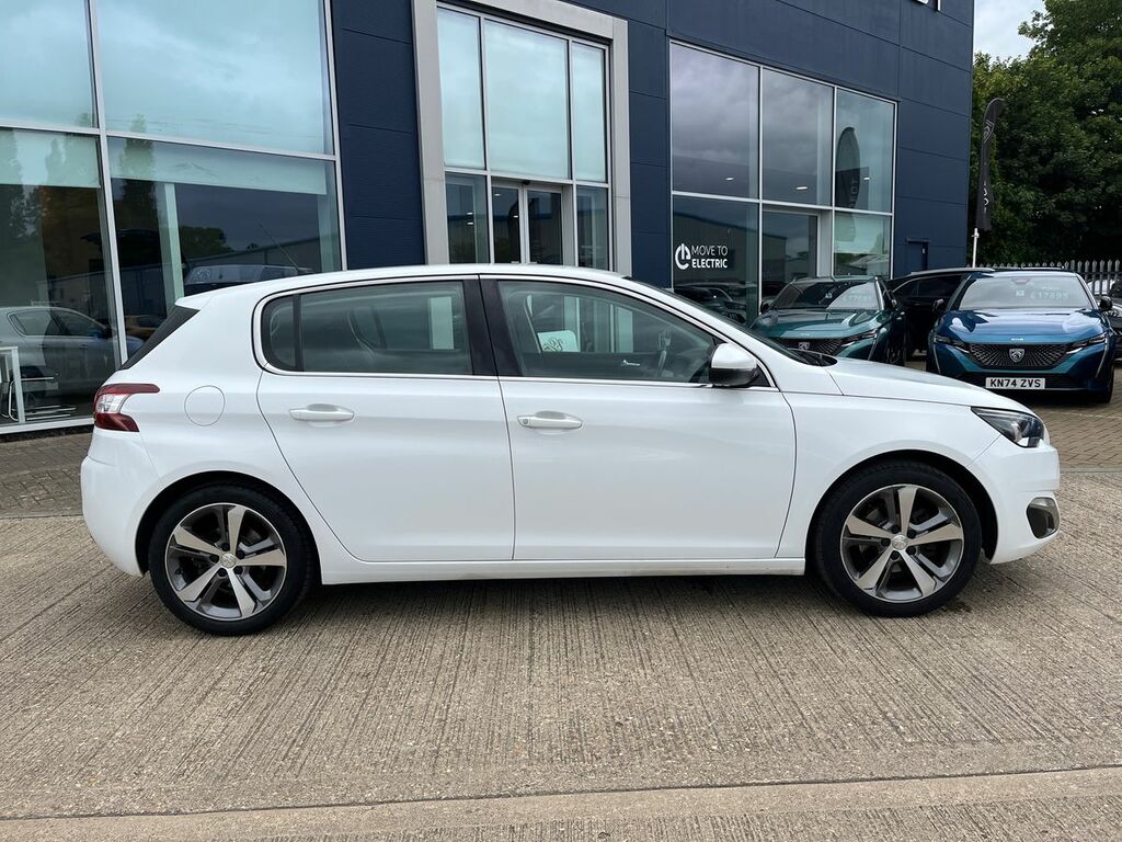 Peugeot 308 1.2 Puretech Allure Hatchback Eu White #2