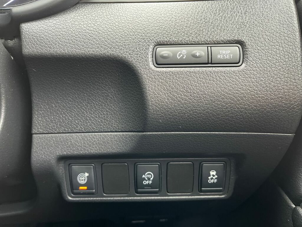 Nissan Pulsar Pulsar Tekna Dci Black #25