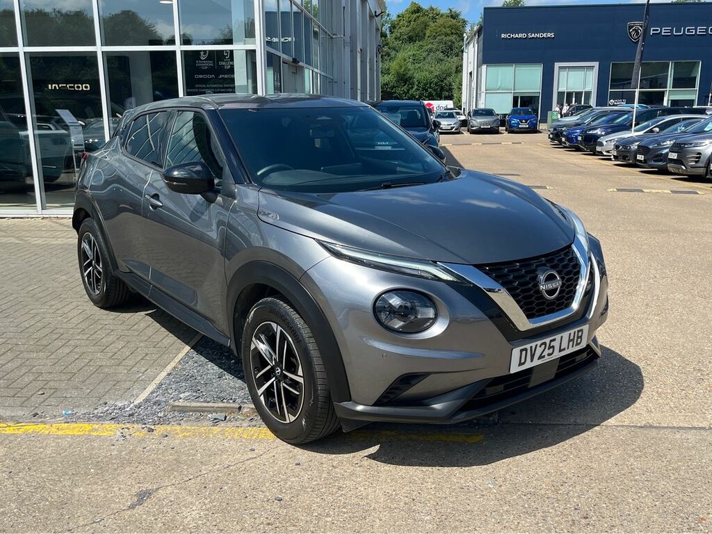 Nissan Juke 1.0 Dig-t N-connecta Suv Euro 6 DV25LHB Grey