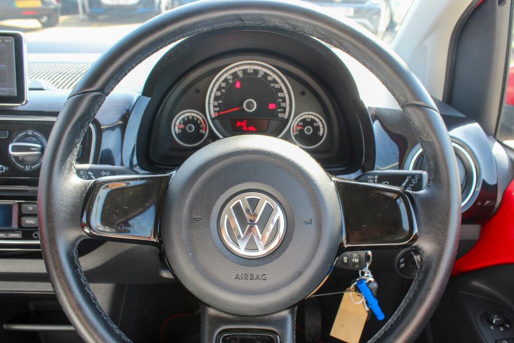 Volkswagen Up 1.0 Up By Beats Black #21