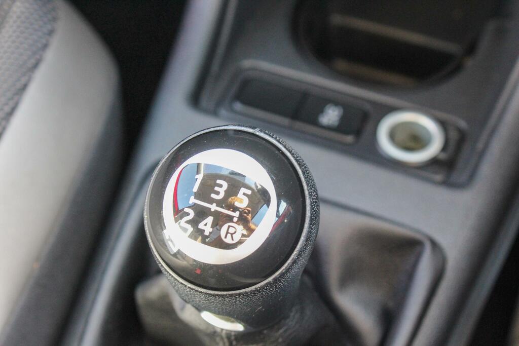 Volkswagen Up 1.0 Up By Beats Black #27
