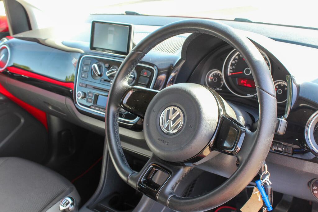 Volkswagen Up 1.0 Up By Beats Black #17