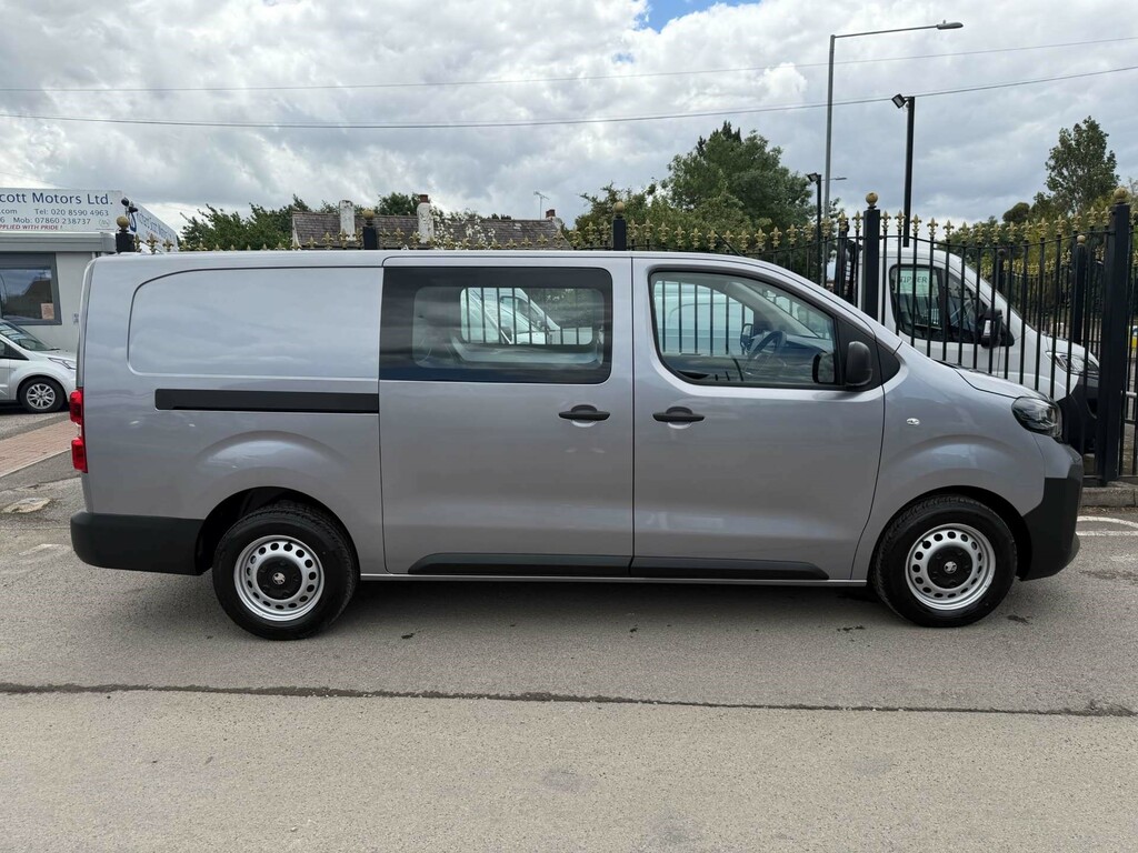 Vauxhall Vivaro Prime XL 6Dr, Tailgate, Glazed Side Doors, Id  #5