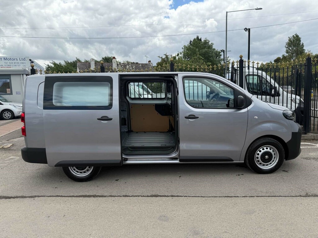 Vauxhall Vivaro Prime XL 6Dr, Tailgate, Glazed Side Doors, Id  #6