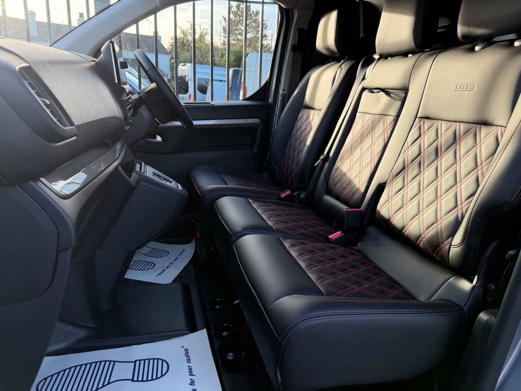 Vauxhall Vivaro Pro Black #11