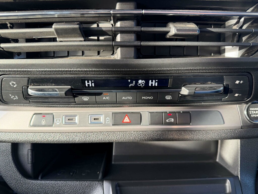 Vauxhall Vivaro Pro Black #17