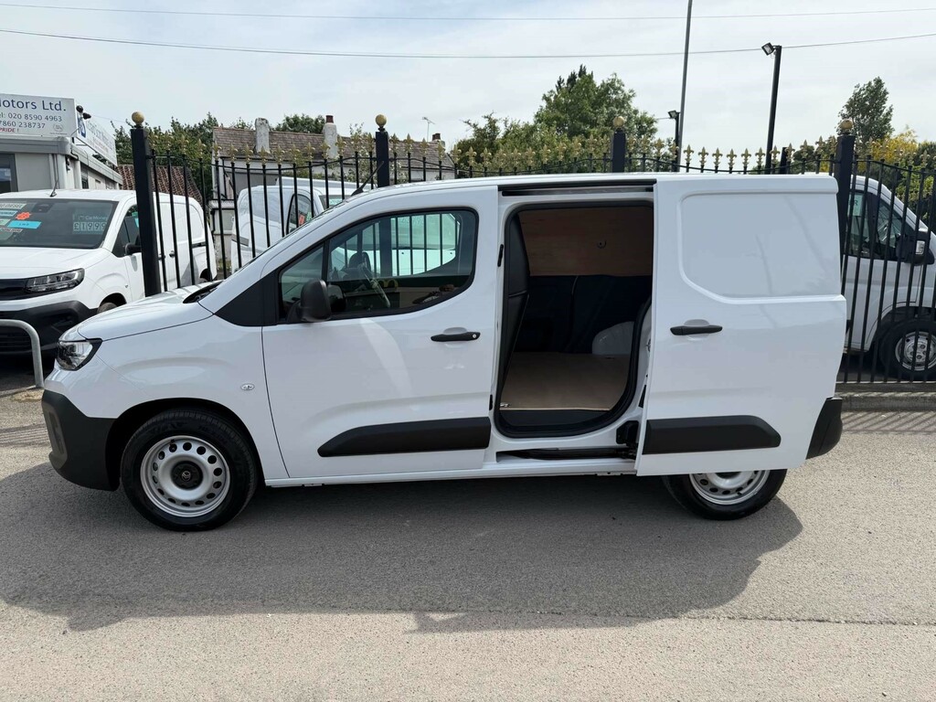 Citroen Berlingo 1.5 D 100Ps Van Enterprise Plus White #7