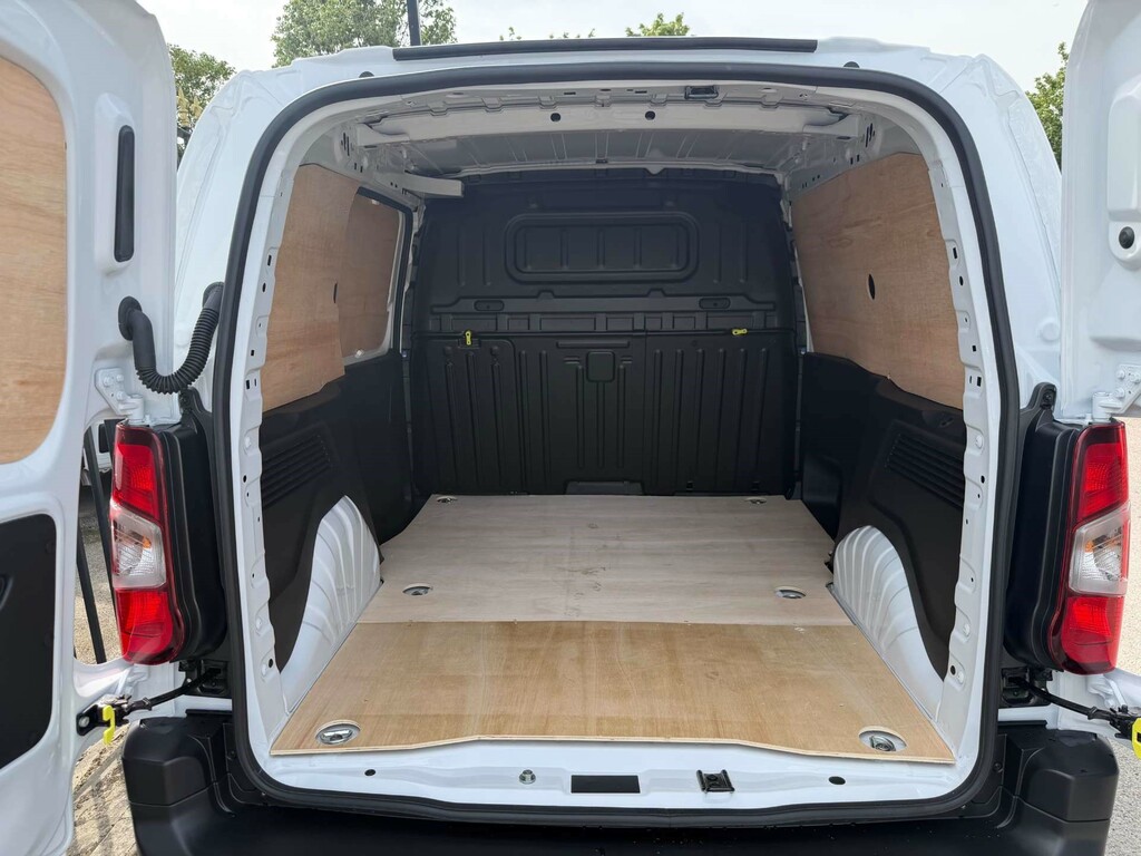 Citroen Berlingo 1.5 D 100Ps Van Enterprise Plus White #20