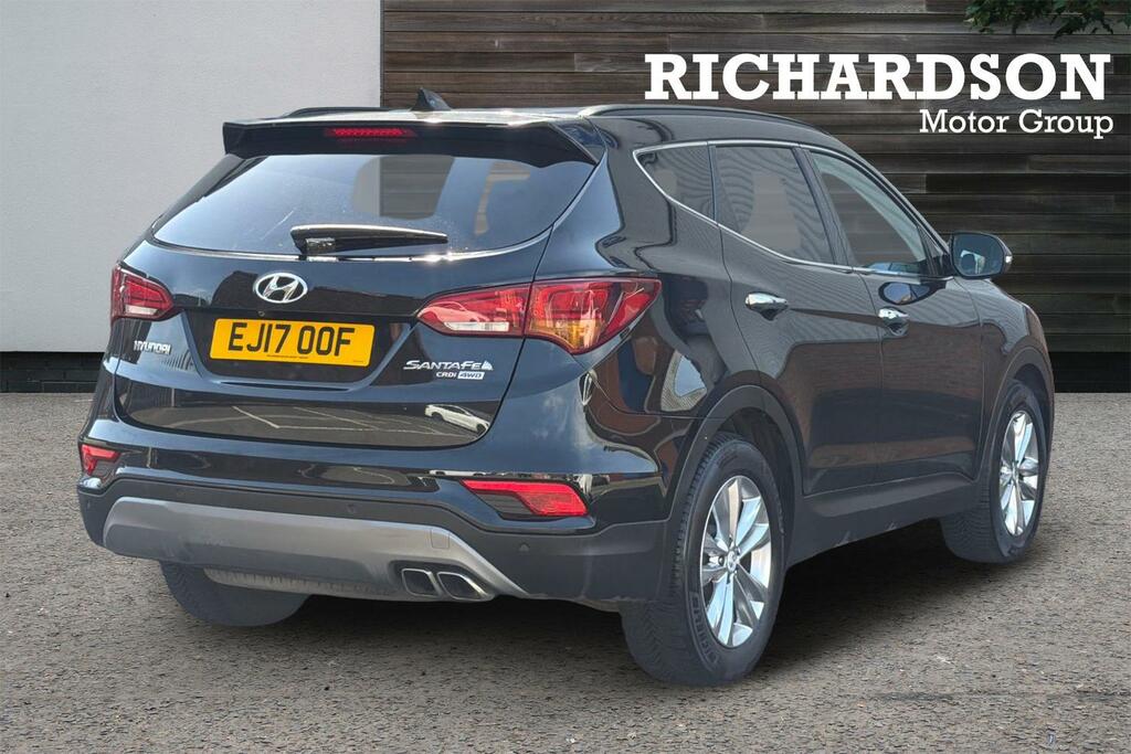 Hyundai Santa Fe 2.2 Crdi Blue Drive Premium 5 Seats Black #3