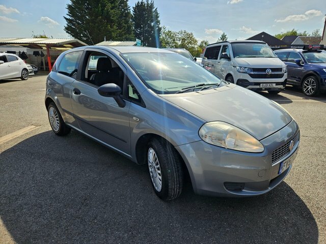 Fiat Grande Punto 1.2 Active White Hatchback 139 Grey #2