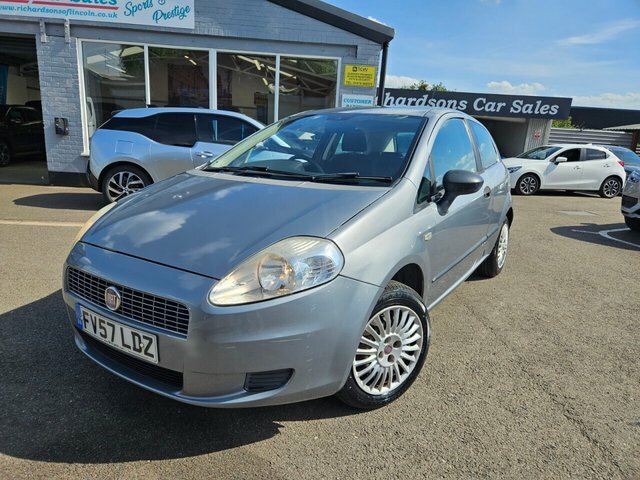 Fiat Grande Punto 1.2 Active White Hatchback 139 Grey