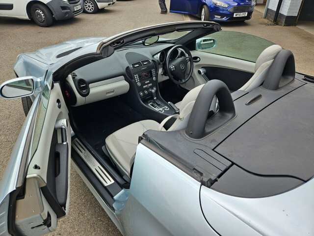 Mercedes-Benz SLK Convertible 3.0 Slk280 7G-tronic 200707 Silver #9