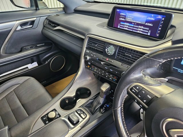 Lexus RX V6 F Sport White #19