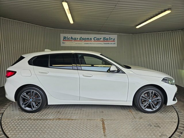 BMW 1 Series 1.5 116D Sport Hatchback Dct Euro 6 S White #2
