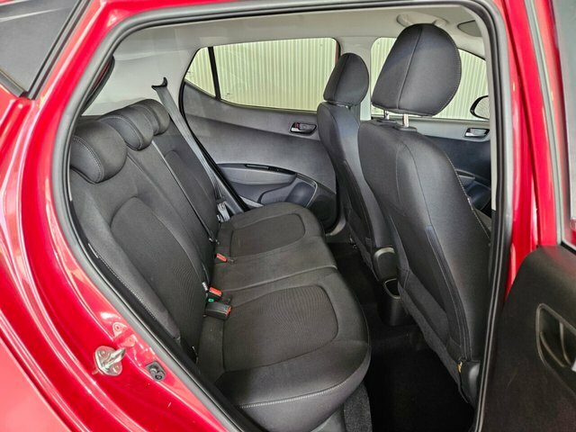 Hyundai I10 Hatchback Red #21