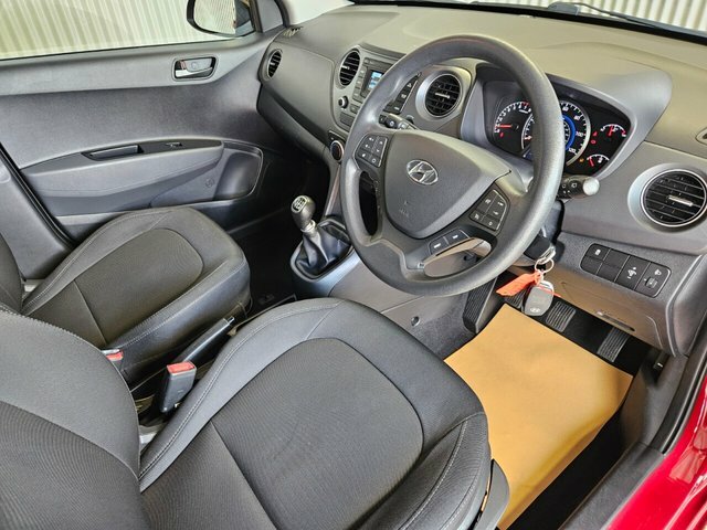 Hyundai I10 Hatchback Red #16