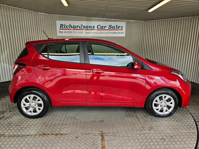 Hyundai I10 1.0 Se Hatchback Euro 6 66 Ps Red #2