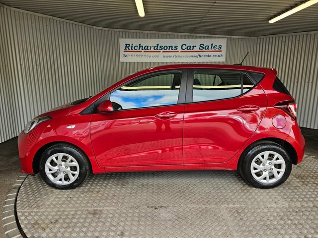 Hyundai I10 Hatchback Red #7