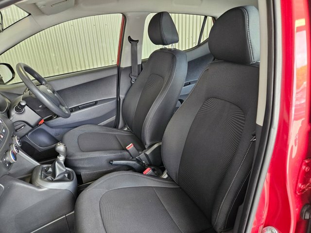 Hyundai I10 Hatchback Red #30