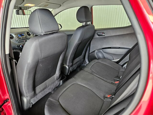 Hyundai I10 Hatchback Red #24