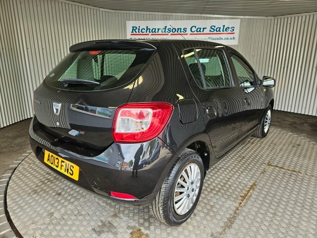 Dacia Sandero 0.9 Tce Laureate Hatchback Euro Black #3