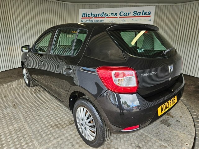 Dacia Sandero 0.9 Tce Laureate Hatchback Euro Black #6