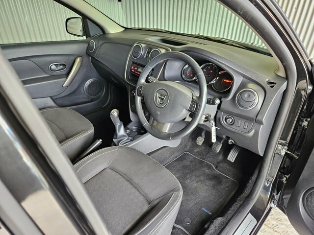Dacia Sandero Hatchback White #12
