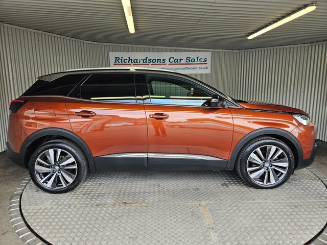 Peugeot 3008 1.2 Puretech Gt Line Premium Suv Eat Eu Brown #2
