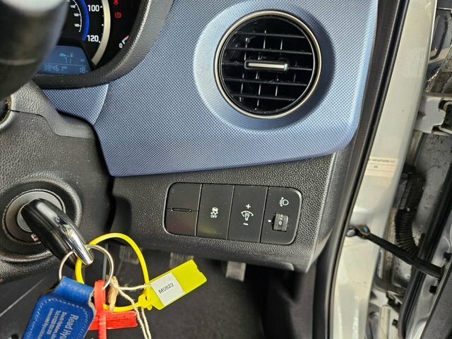 Hyundai I10 1.0 S 65 Bhp Grey #10
