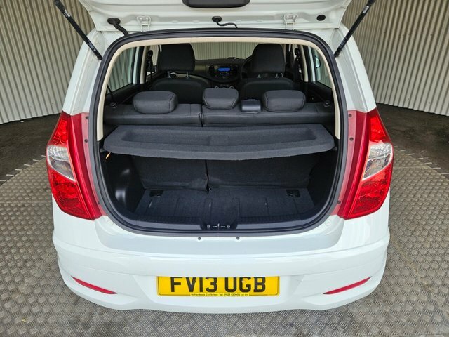 Hyundai I10 1.2 Classic Hatchback Euro 5 85 White #5