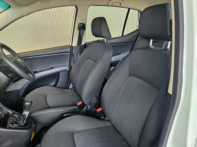 Hyundai I10 1.2 Active Euro 5 Red #26