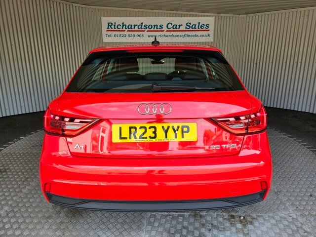 Audi A1 1.0 Tfsi 25 Technik Sportback Eu Red #4