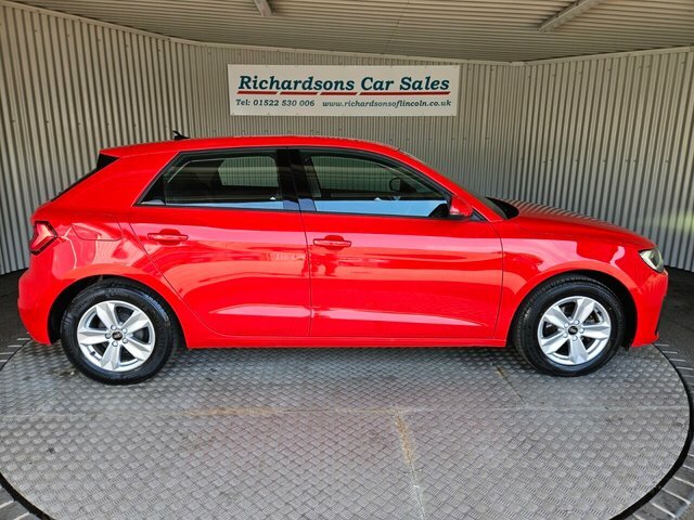 Audi A1 1.0 Tfsi 25 Technik Sportback Eu Red #2