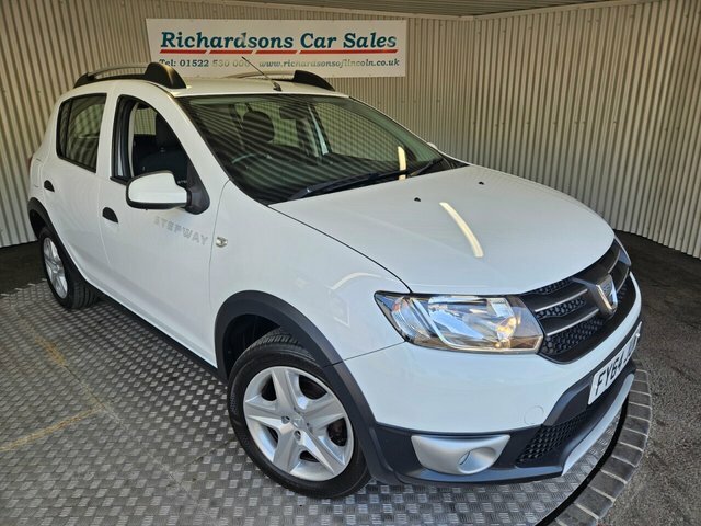 Dacia Sandero Stepway 1.5 Dci Laureate Hatchback Euro White