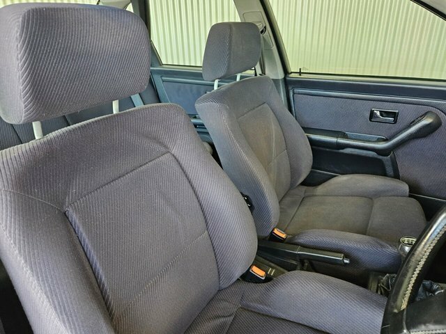Audi 80 Saloon 2.0 E 1994L Blue #22