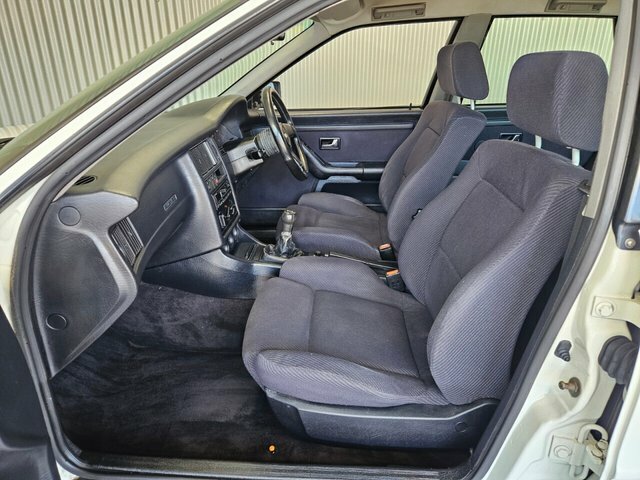 Audi 80 Saloon 2.0 E 1994L Blue #33
