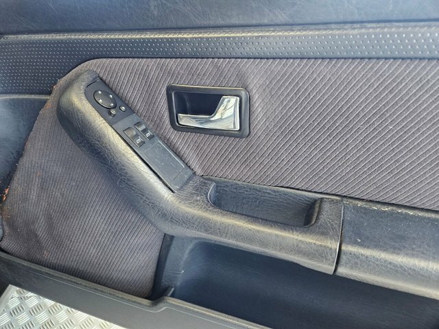 Audi 80 Saloon 2.0 E 1994L Blue #23