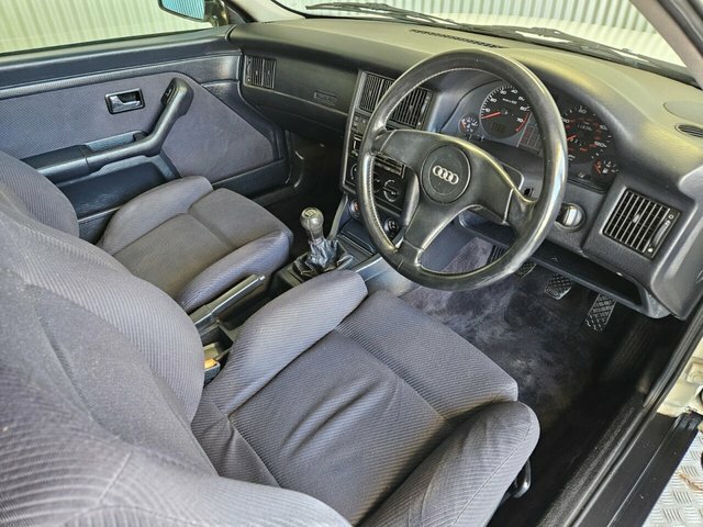 Audi 80 Saloon 2.0 E 1994L Blue #20